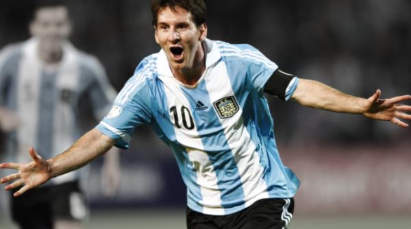 cine conduce in topul valorii de piata a participanetelor la cm din brazilia cat valoreaza messi si ronaldo