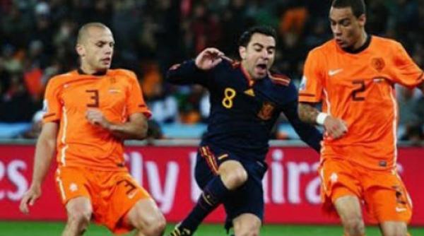 spania si olanda reediteaza in grupe finala mondiala din africa de sud