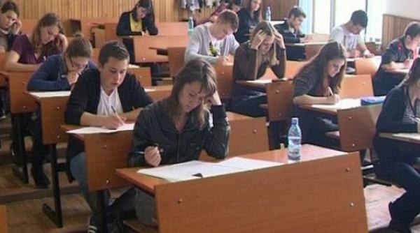 incep inscrierile pentru evaluarea nationala a elevilor din clasa a viii a