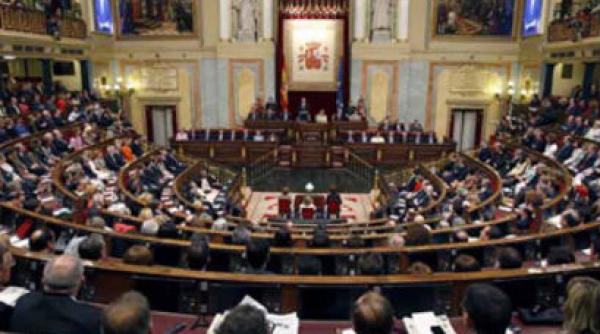 legea organica a abdicarii regelui juan carlos a fost adoptata definitiv de legislativul spaniol