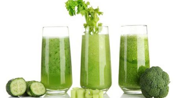 5 sucuri verzi care te ajuta sa pierzi in greutate