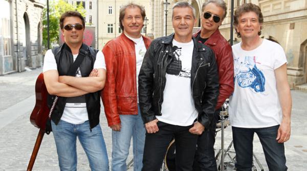 show de lasere la cetate