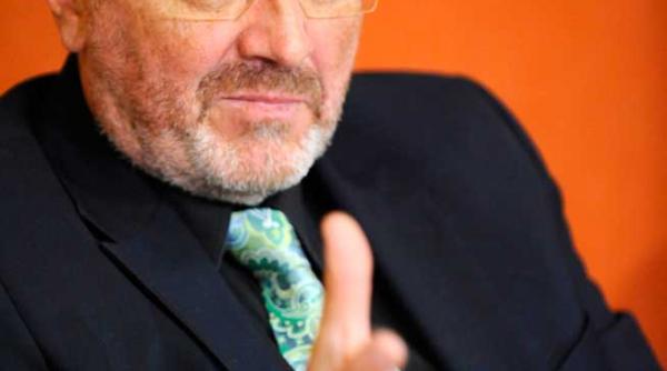 chirurgie pe partituri de vivaldi