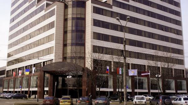 ucraina o banca a oligarhului kolomoiski jefuita la donetk