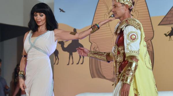 imparatul roman cezar si cleopatra au deschis carnavalul de la mamaia
