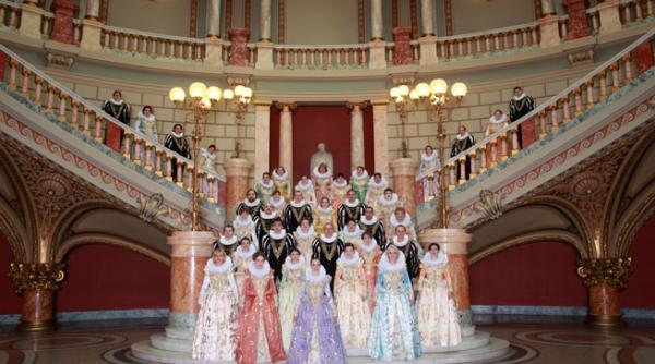 oamenii zilei membrii corului madrigal