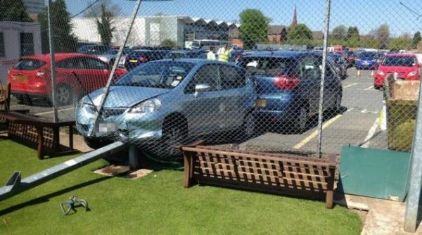 cele mai neinspirate parcari din lume galerie foto