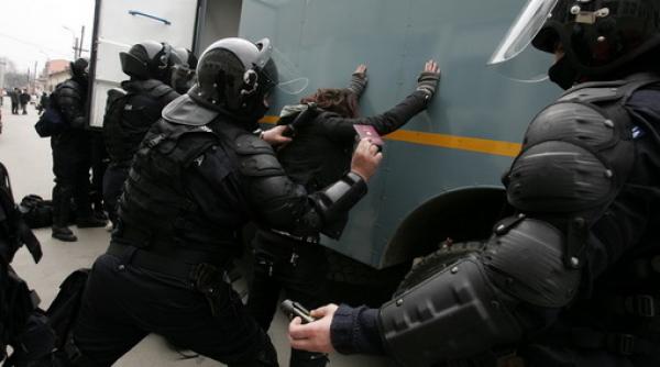 diicot efectueaza 33 de perchezitii in timisoara sunt vizate persoane care se ocupa cu camatarie inselaciune evaziune fiscala si spalare de bani