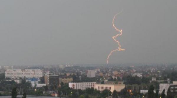 cod galben ploi abundente i grindina in mai multe jude e ce zone sunt afectate