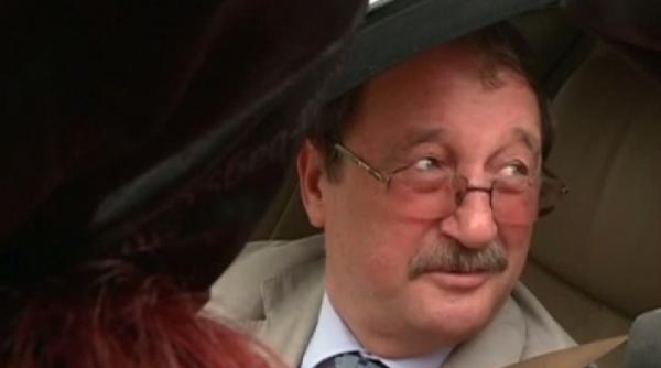 izaura anghel fiica lui bercea mondial mircea basescu mi a spus ca n are de unde sa mi dea banii pentru ca i a dat deja doamnei kovesi si liviei stanciu