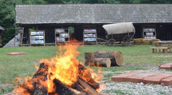 scoala de vara de cultura rromanes in muzeul in aer liber din dumbrava sibiului t aves baxtalo