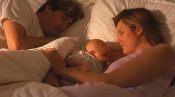 dormitul parintilor impreuna cu bebelusul factorul principal de moarte subita la nou nascuti