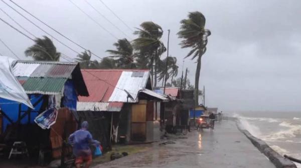 peste 80 000 de filipinezi evacuati din cauza uraganului rammasun