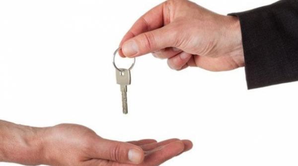 plecarea studentilor din capitala ieftineste chiria cat mai costa un apartament