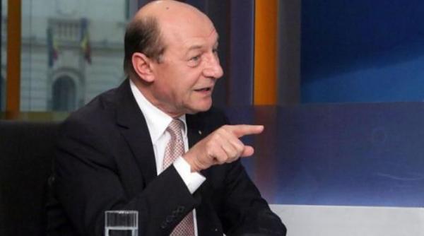 basescu obiectivul meu este sa men inem un protofoliu greu al ue ramanem pe varianta ciolos