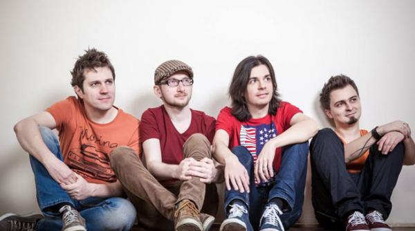 byron se da dupa soare in j ai bistrot