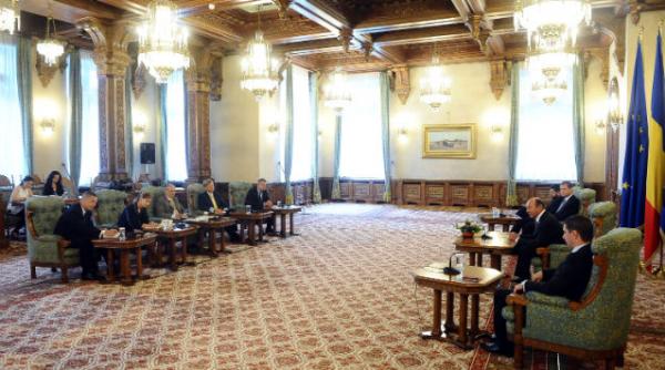 reprezentantii mediului de afaceri sunt de acord in principiu cu reducerea cas