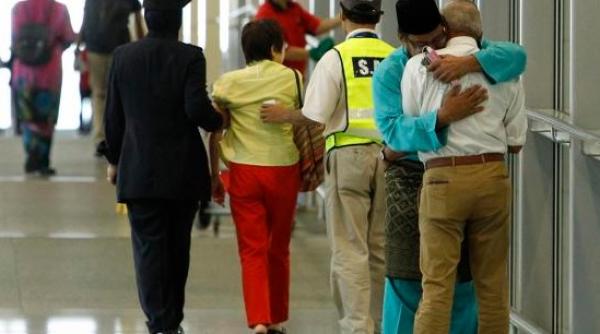 tragedia aviatica din ucraina rudele victimelor vor fi duse in locul unde s a prabu i avionul malaysia airlines