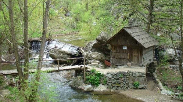locul din romania unde istoria e neschimbata de 200 de ani galerie foto