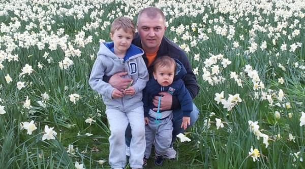 romanul banuit de tripla omucidere in franta s a predat