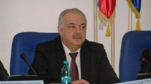 eliberarea interlopului tata se lasa cu demiteri mihai pruteanu seful politiei capitalei eliberat din functie