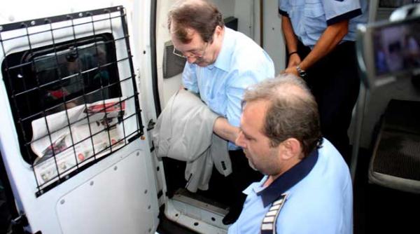 fotografii compromitatoare disparute din dosarul bercea mondial