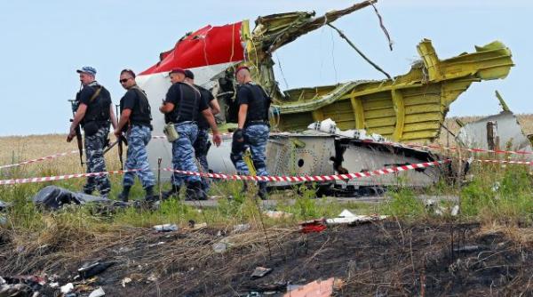 serviciile secrete americane zborul mh17 doborat din greseala de separatisti prost antrenati