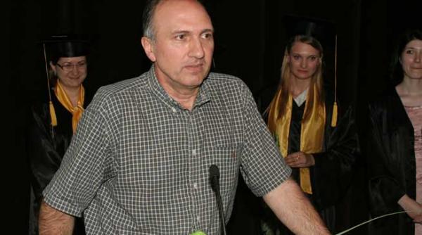 doctoranzii sunt in competitie in primul rand cu ei insisi