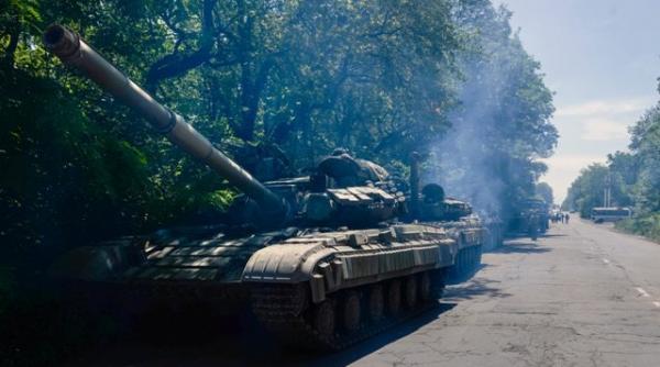 15 000 de soldati rusi la frontiera de est a ucrainei