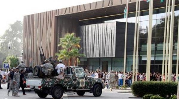 statele unite i i evacueaza personalul diplomatic din libia