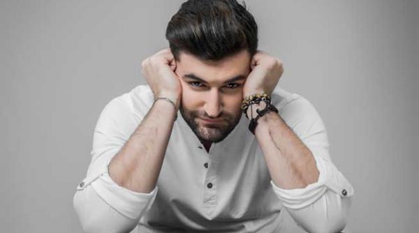 astazi e ziua ta smiley voi fi mereu fericit sa pot iubi si sa fiu iubit