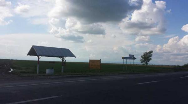 protejatul baronului cazacu a ruinat ciocarlia primarul pdl raducanu dragomir a transformat scoala in sectie de votare permanenta