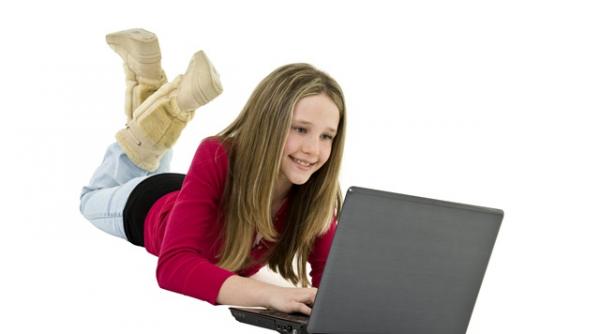 stii ce face copilul tau pe internet cum sunt pacaliti parintii de copiii