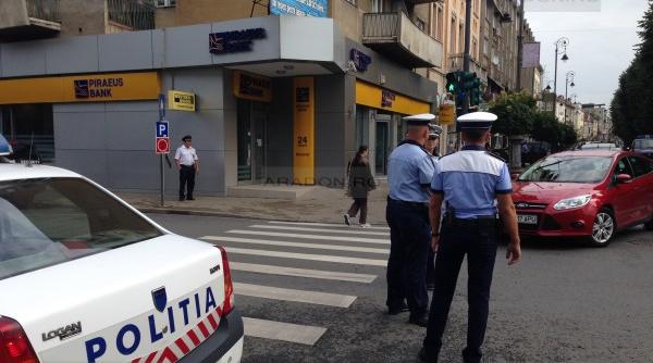 alerta cu bomba in centrul aradului langa cladirea primariei zona a fost izolata