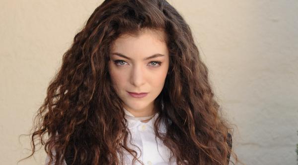 lorde hunger games jocurile foamei coloana sonora film lorde royals
