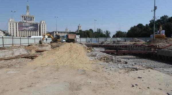 oprescu se lucreaza intens la pasajul piata presei libere