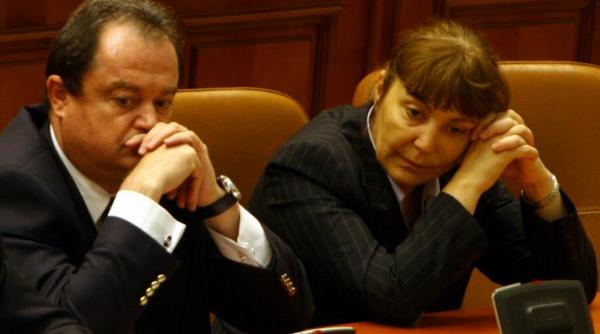 blaga prin candidatura la prezidentiale monica macovei se autoexclude din pdl