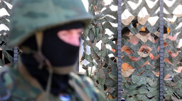 nato rusia a masat 20 000 de soldati la granita cu ucraina si ar putea interveni folosind ca pretext situatia umanitara