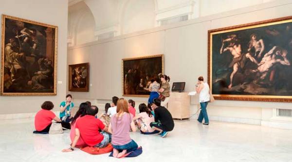 arttouch un proiect pentru cei cu deficiente senzoriale la muzeul national de arta
