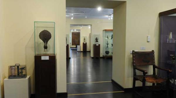 bucuresti 555 decoratiile palatului romanit au fost acoperite cu beton armat