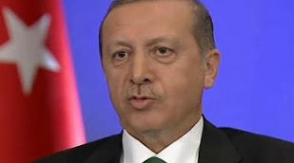 premierul erdogan si a incheiat campania prezidentiala promitand o noua turcie