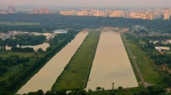 romanii liviu dumitrescu si victor mihalachi campioni mondiali la kaiac canoe 1 000 m