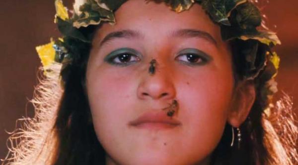 actrita de 13 ani alexandra maria lungu de pe riviera franceza pe riviera damboviteana