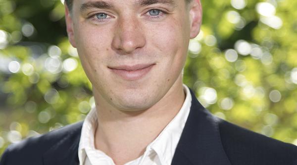 un om politic suedez sustine ca este fiul ilegitim al lui francois mitterrand