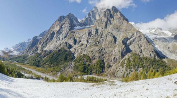 cinci alpinisti morti si unul disparut intr un accident pe mont blanc
