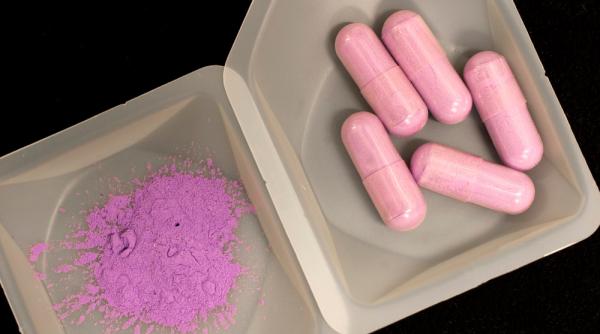 trei tineri francezi retinuti de politistii romani pentru trafic de droguri