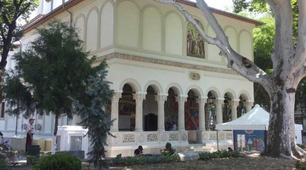 biserica sfantul gheorghe nou resfintita dupa 300 de ani de la moartea ctitorului sfantul martir constantin voda brancoveanu