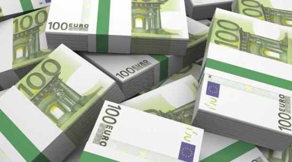 bnr a scazut datoria externa in iunie