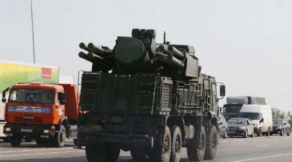 armata ucraineana a atacat convoiul rus care a trecut granita noaptea trecuta blindatele au fost distruse partial