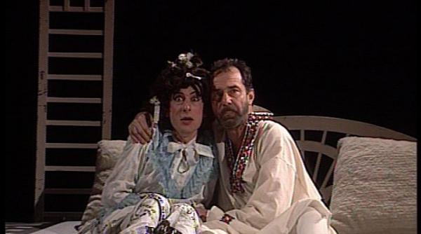 teatru conu leonida fata cu reactiunea la tvr 2